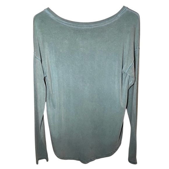 American Eagle Soft & Sexy Long Sleeve - Picture 2 of 4